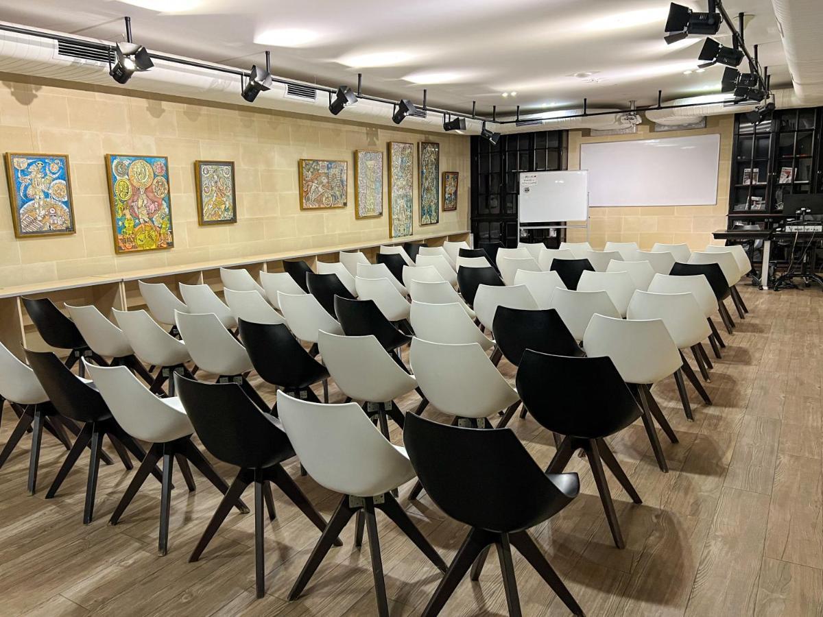 월스트리트 호텔 오데사 외부 사진